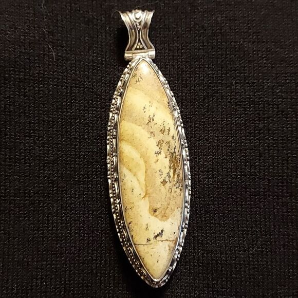 Picture Jasper pendant in sterling silver mounting - Picture 2 of 5